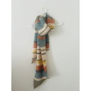 NWOT MOSSIMO SCARF‎